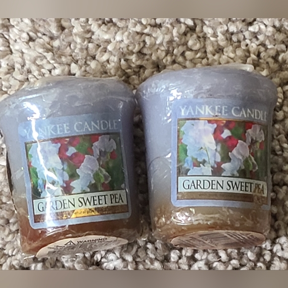 Set of 2 Yankee Candle Garden Sweet Pea Votives - Picture 1 of 4